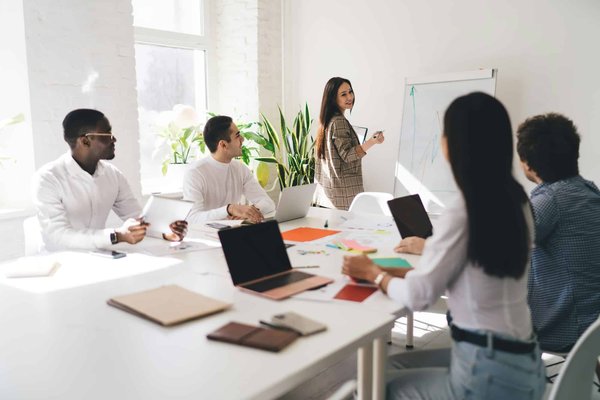 Quelles sont les stratégies de résolution de conflits que l'on peut apprendre de « Civilization VI »?